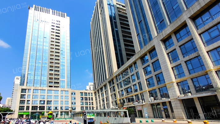 金中环广场外景图