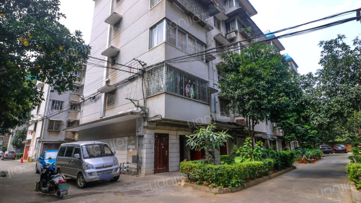 东江大院外景图