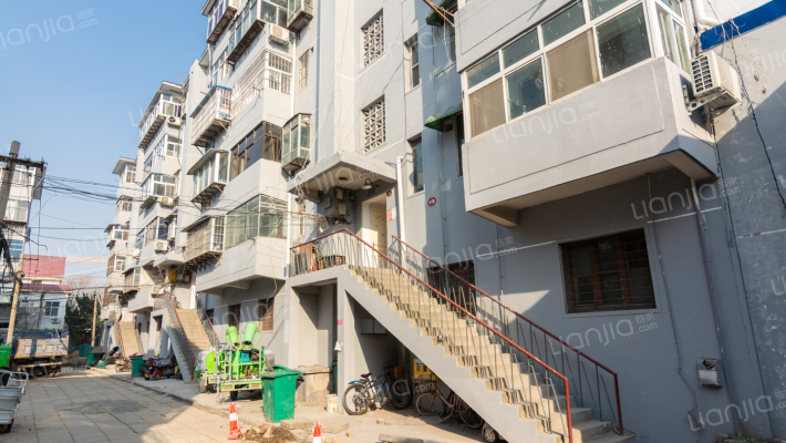 东郊二院家属院外景图