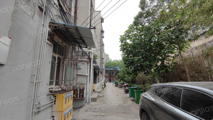 市二建家属院外景图