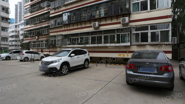 燃料公司外景图