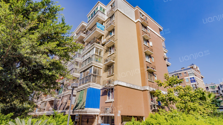 东山新苑三区外景图