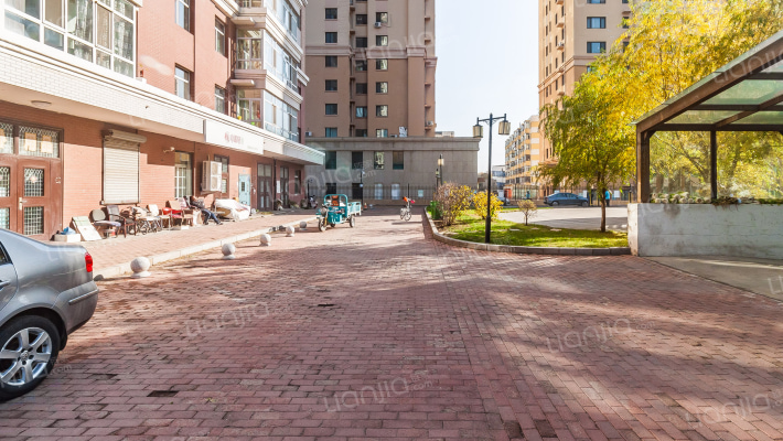 黑龙江大学高层外景图