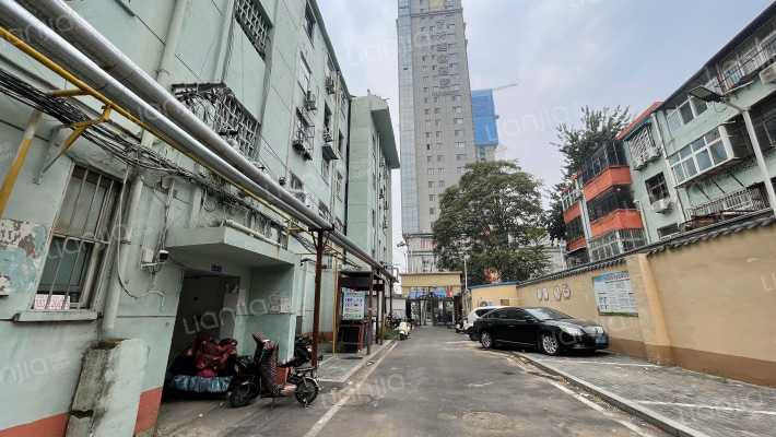 信用社家属楼外景图