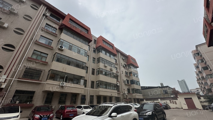 法院公寓外景图