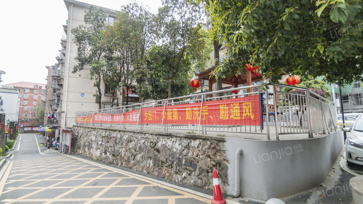 湖南省第三工程有限公司长沙分公司宿舍外景图