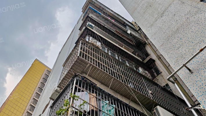 燕兴公司宿舍楼外景图