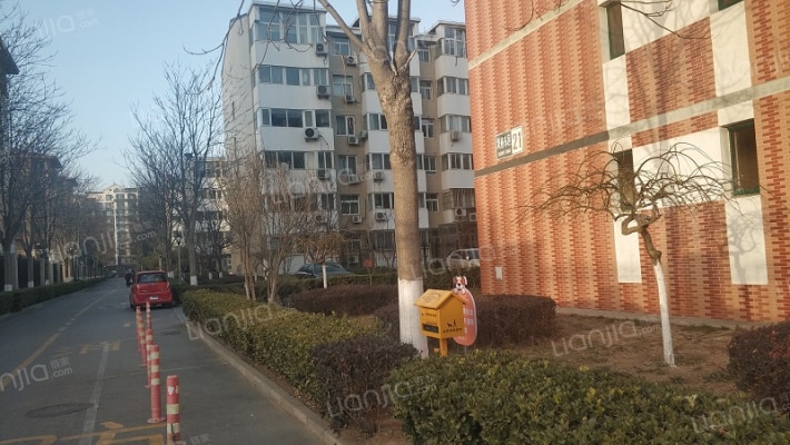 白露雅园东区外景图