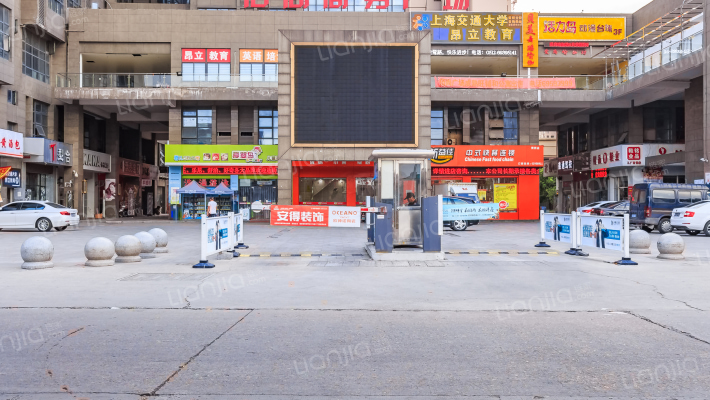 佰尚商务广场外景图