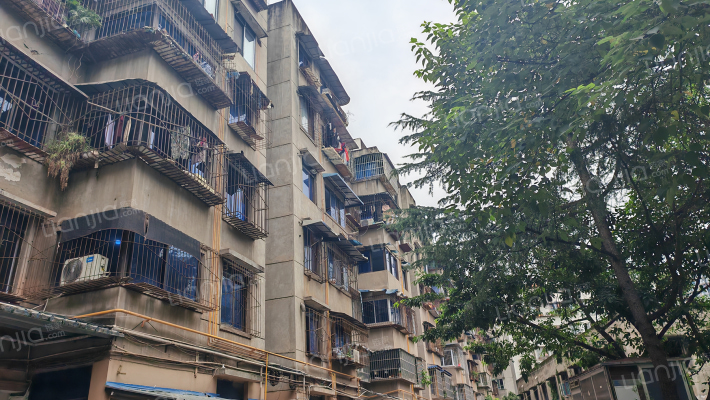 工商局宿舍外景图