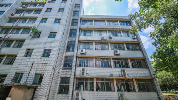 江西农业大学西区新集外景图