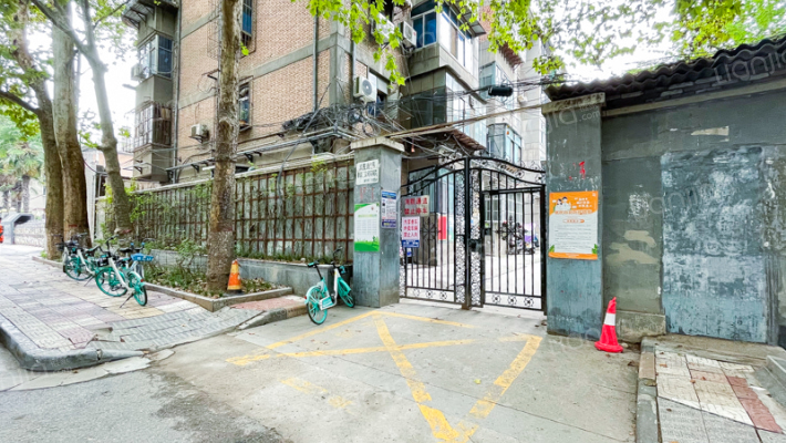 市政二公司家属院外景图