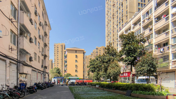 灯塔公寓外景图