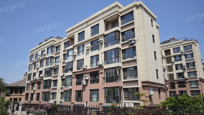 长鹭晶品逸林外景图