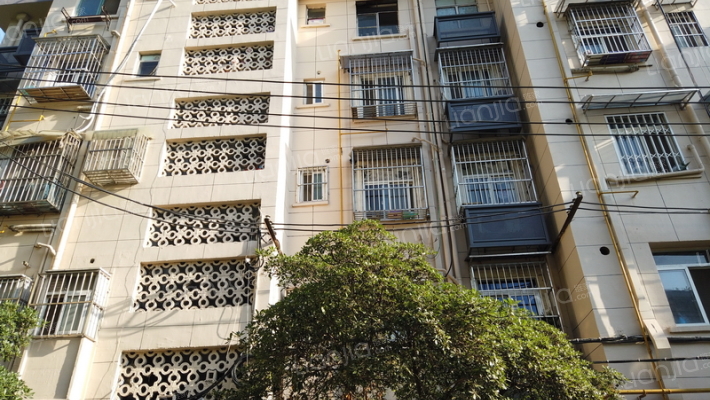 养回红村外景图