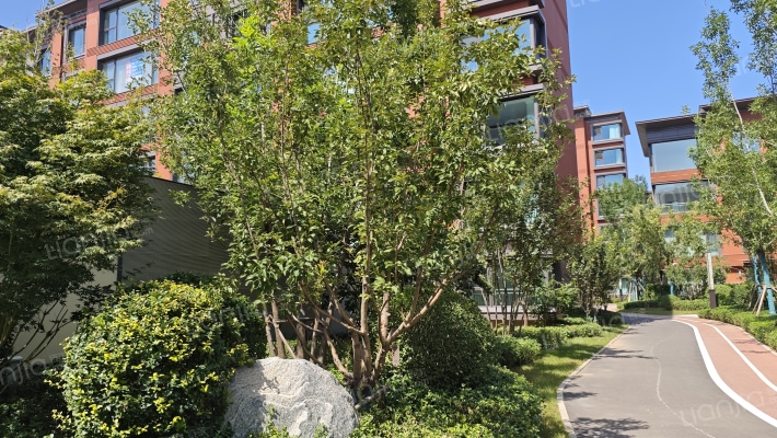 天保九如品筑崇礼轩外景图