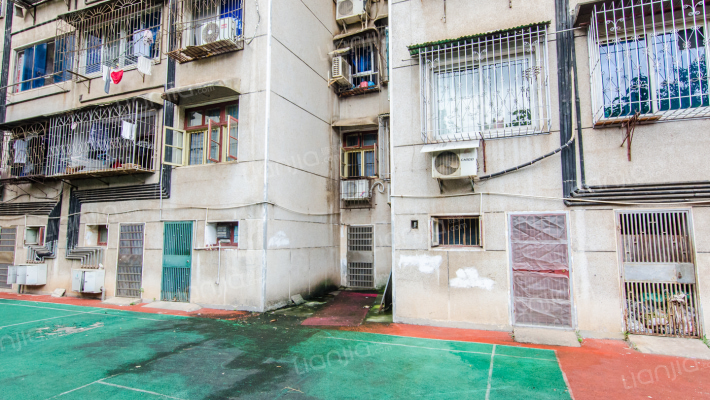 省粮油运输公司宿舍外景图