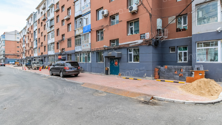 内饰件小区外景图