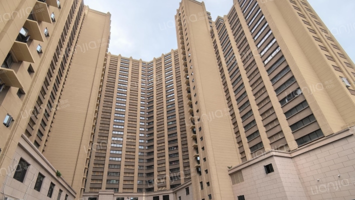 城子大街90号院外景图