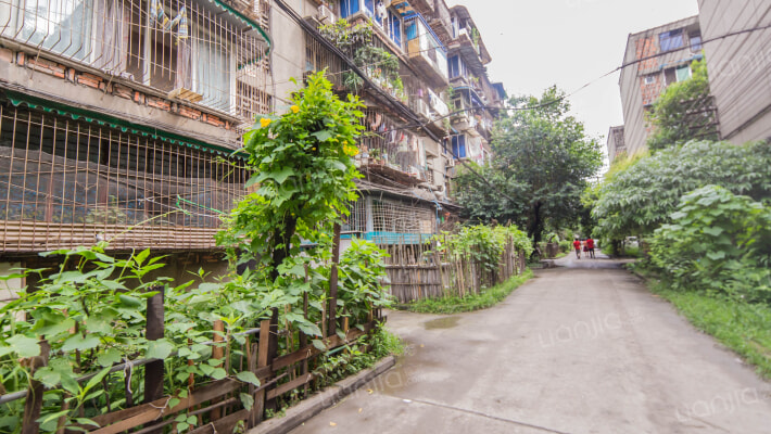 新鸿路五冶住宅区外景图