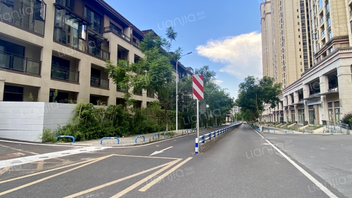 首创禧瑞山河外景图