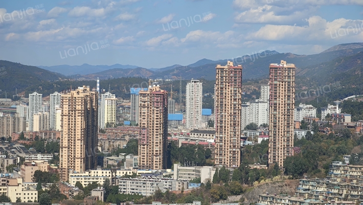 中产花香四季外景图