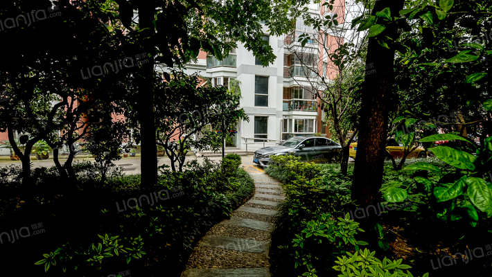 珍宝公寓外景图