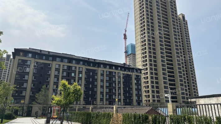 万科翡翠之光2期A区外景图