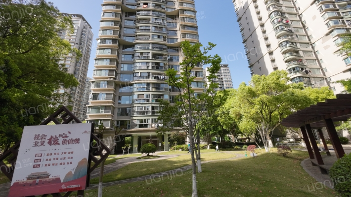 新白马公寓外景图