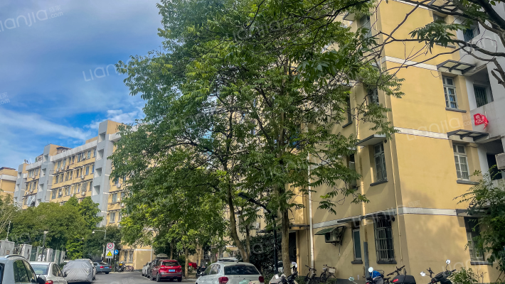 德胜东村外景图