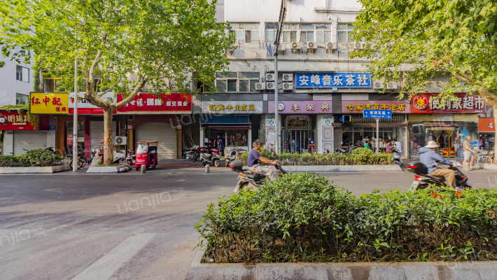 群鑫公寓外景图