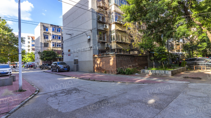 管道局宿舍楼六区外景图