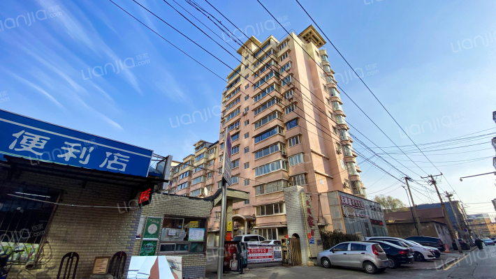 塔柏小区外景图