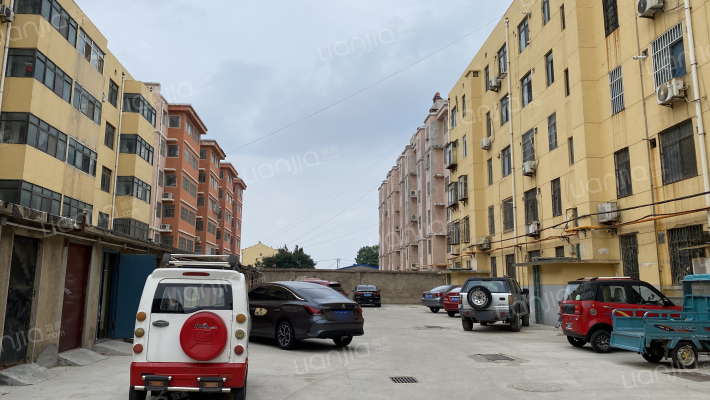 物资局宿舍外景图