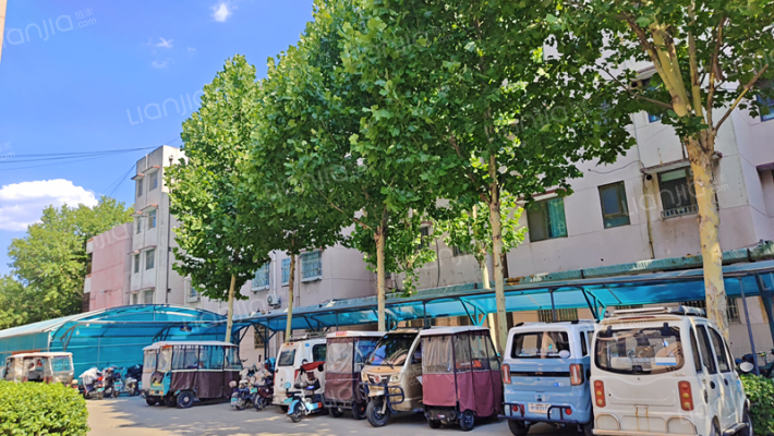 三建公司家属院外景图