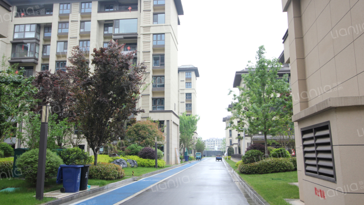 蓝光珑熹城外景图