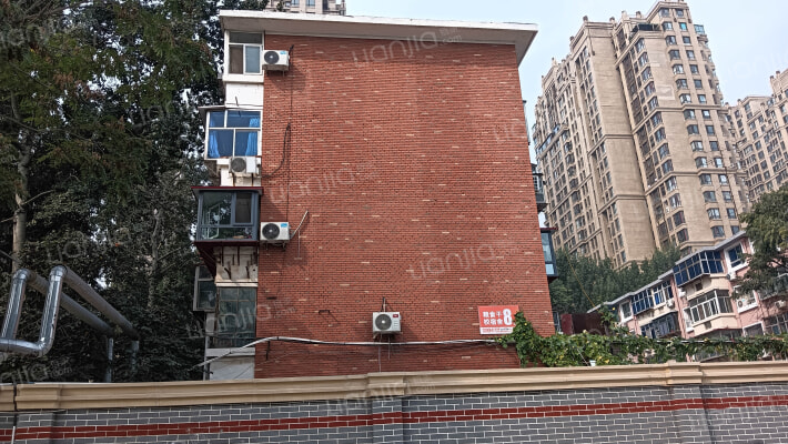 粮食干校宿舍外景图