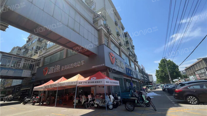 苏中装饰城外景图