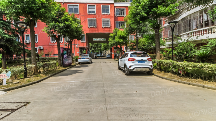 海宁天诚公寓外景图