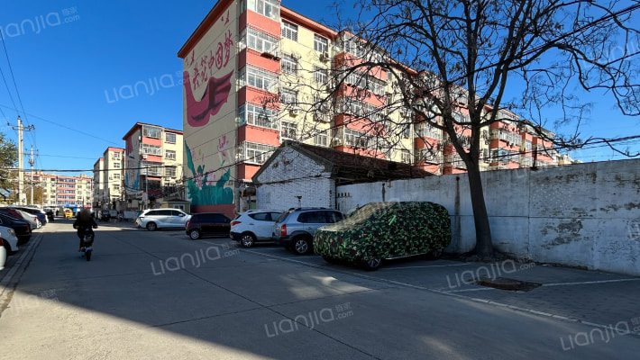 企业局宿舍外景图