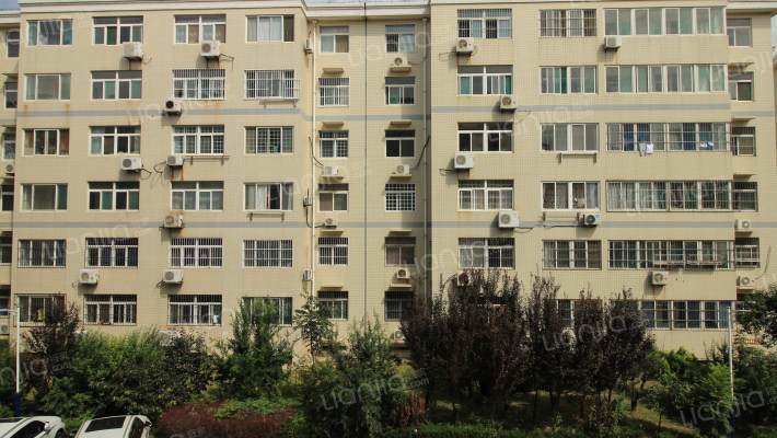 华都金马小区外景图