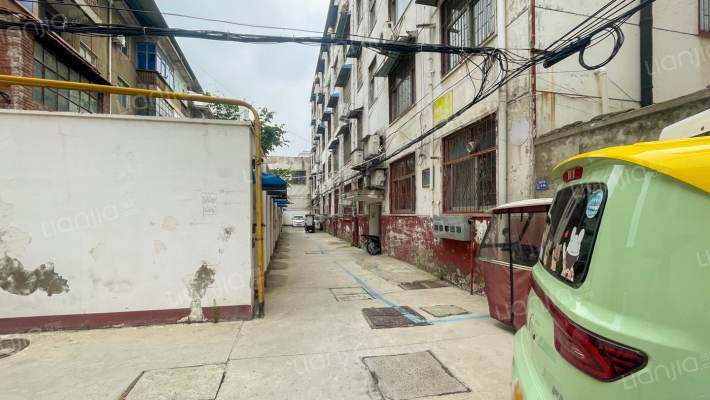 皮毛厂家属院北院外景图