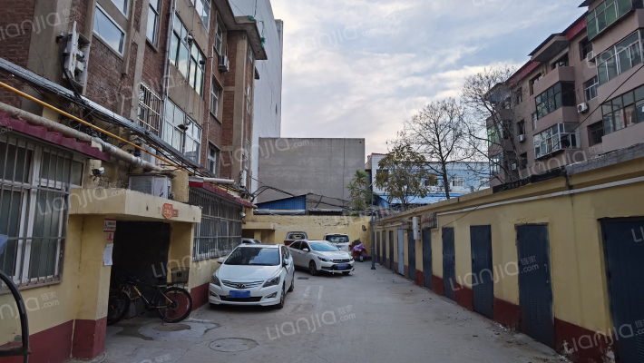 气针厂宿舍外景图