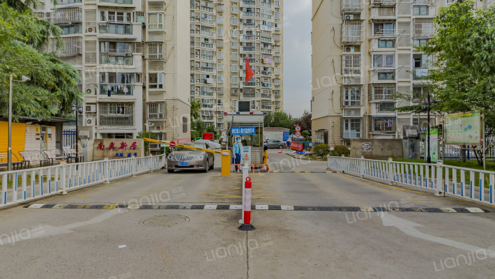 南奥新居外景图