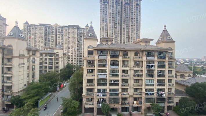 创想魅力城外景图