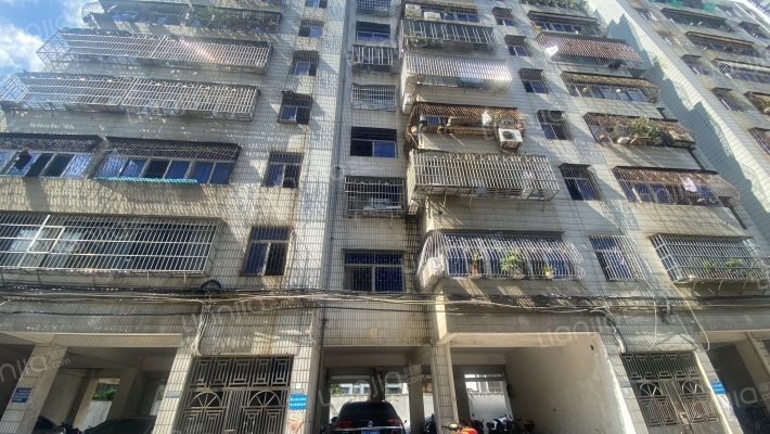 国土宿舍外景图