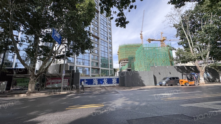 大华·翠湖映外景图