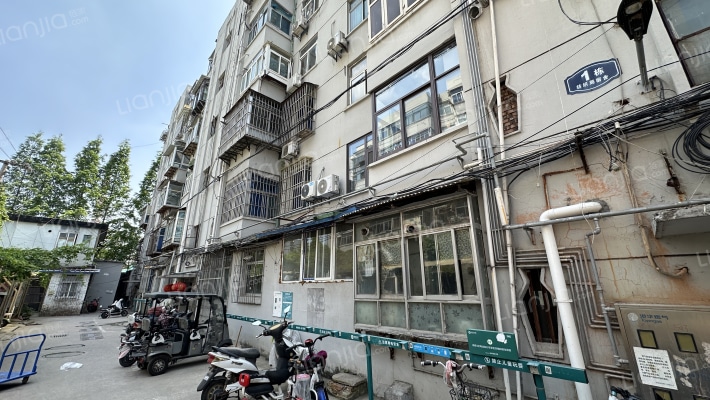 纺织局宿舍外景图