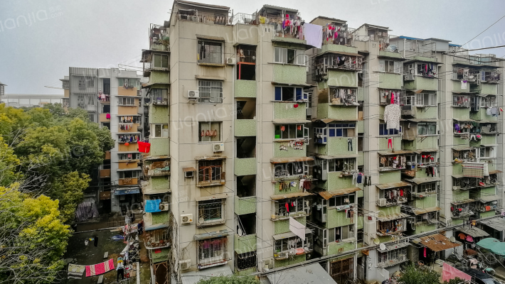 云鹤小区外景图