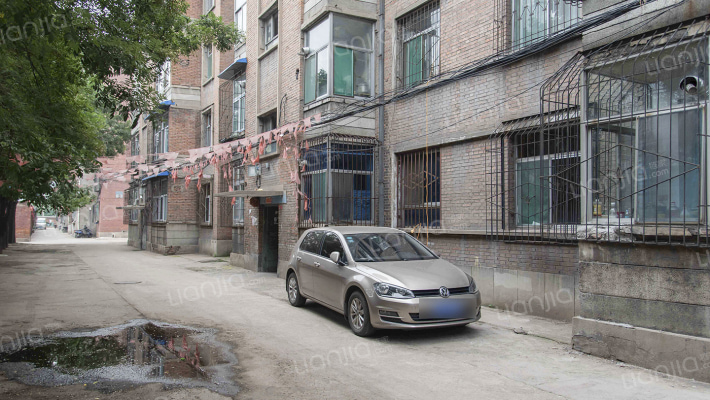 铁十二局医院宿舍外景图